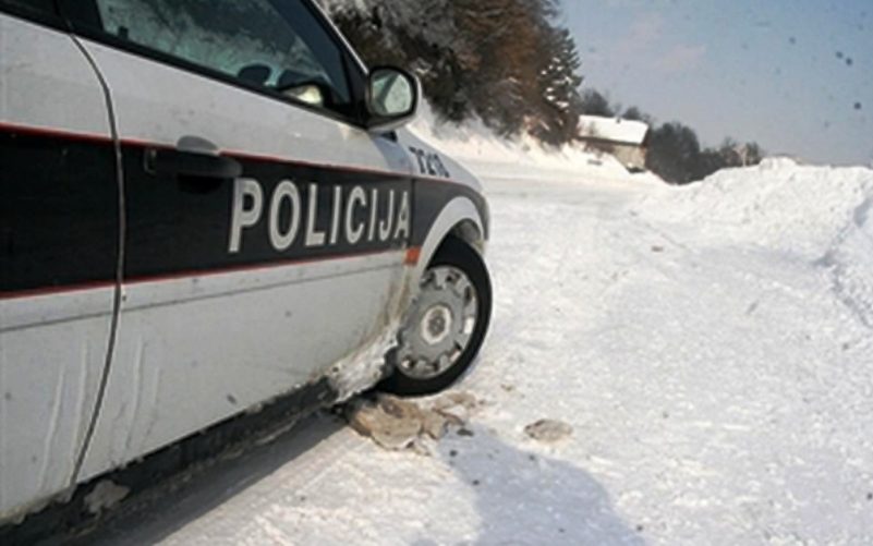 policija