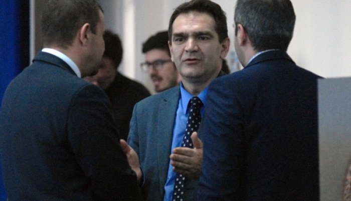 tuzla-smijenjen-rektor-700x402