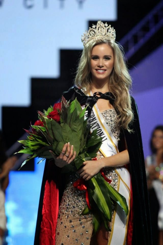esma-voloder-miss-globe-international-2014-02