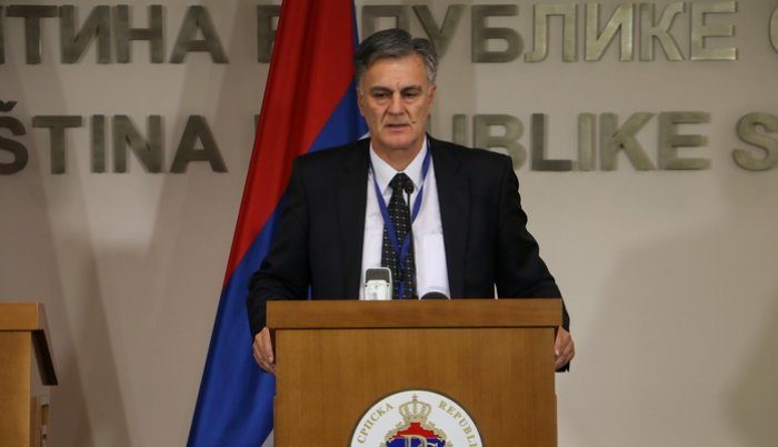 sinisa-karan-700x402