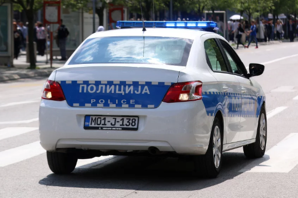 policija