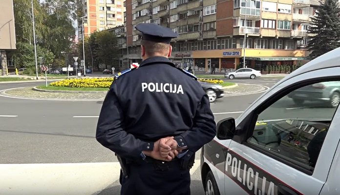 policija