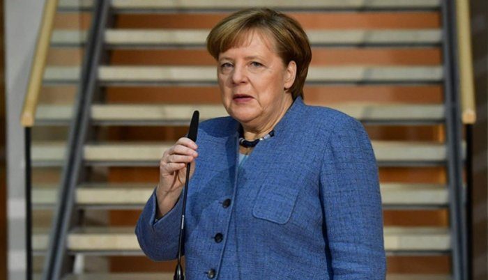 merkel-2018-9-700x402