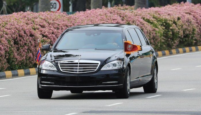 kim-jong-un-limuzina-700x402