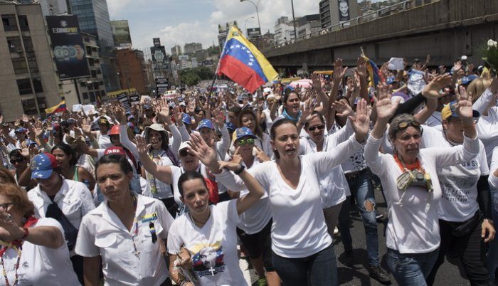 venecuela-protest-aa-700x402