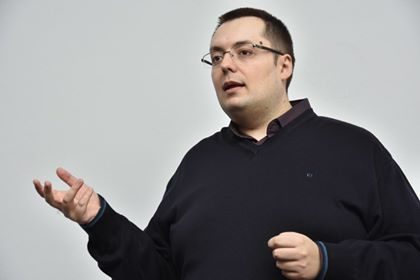 enis sahinovic, april 2018