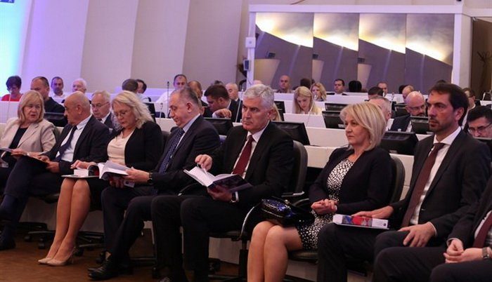 zbornik-covic-700x402
