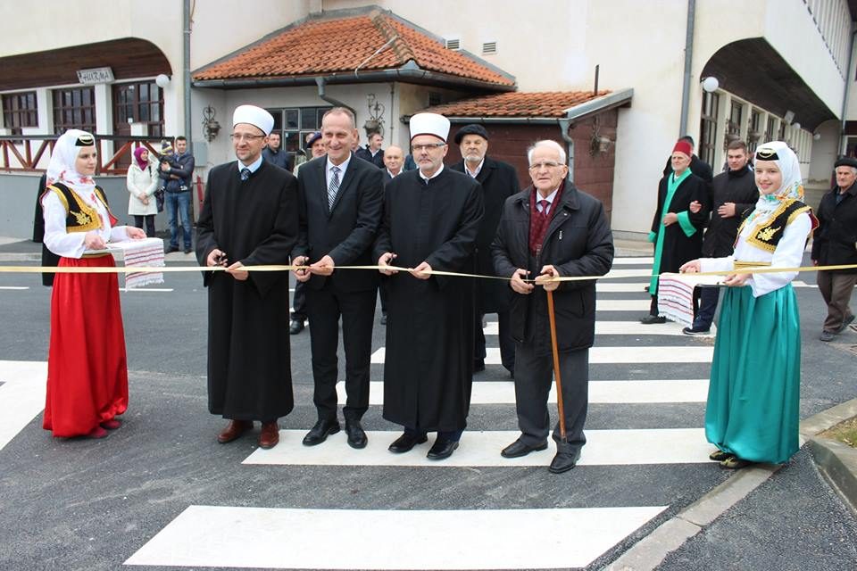 otvaranje cetralnog trga u medresi osmah ef redzovic 19