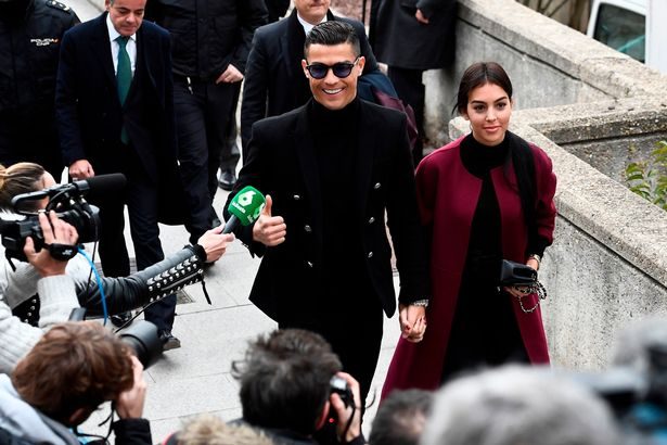 0_FBL-ESP-FRAUD-RONALDO