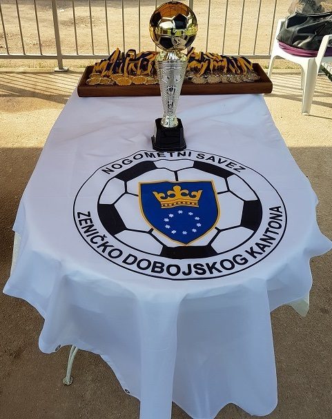 Podloga-za-Kup-takmičenje-ZDK-1