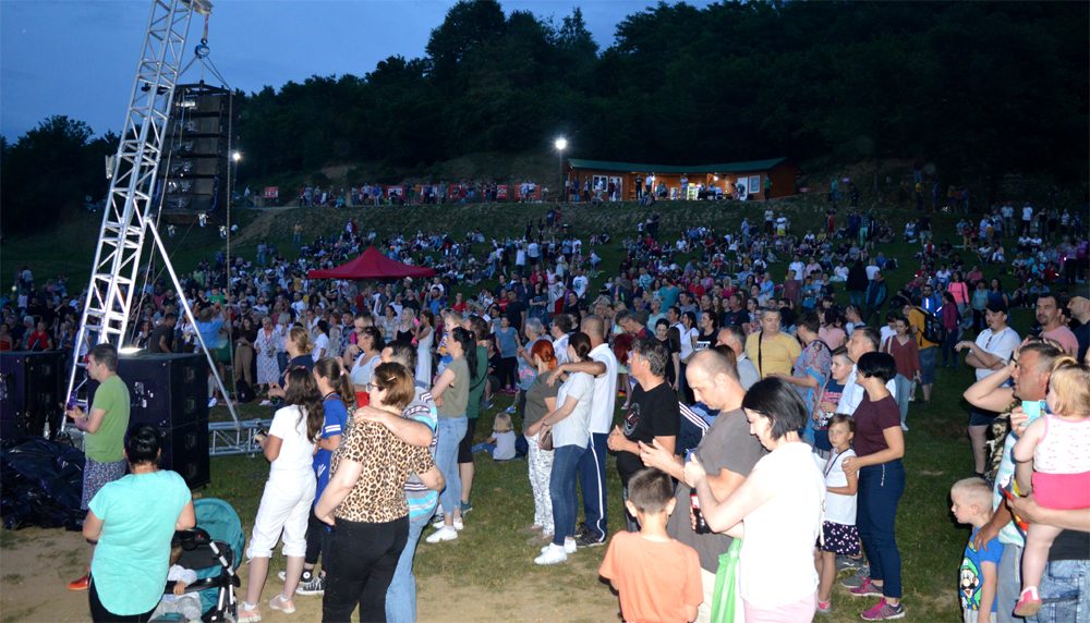 Park Ravne 2