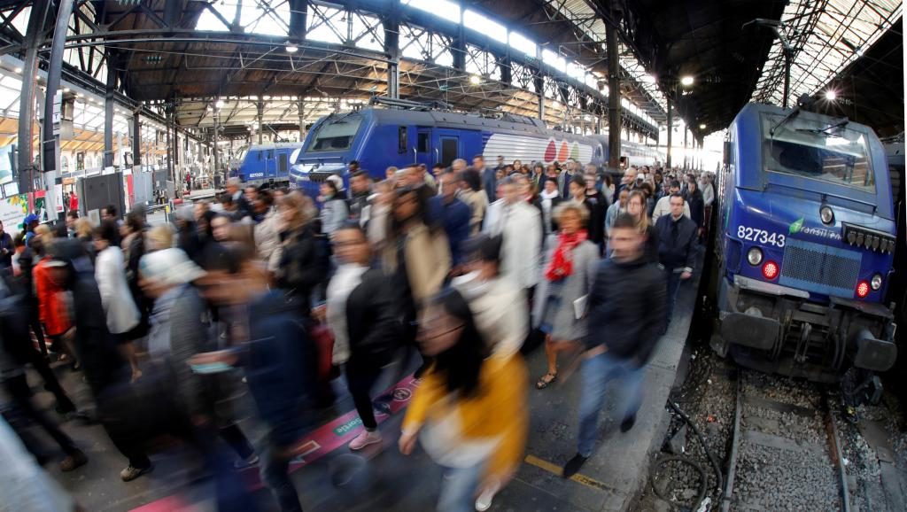 2018-04-24t155910z_1692303495_rc1a8b9267b0_rtrmadp_3_france-reform-sncf-strike_0